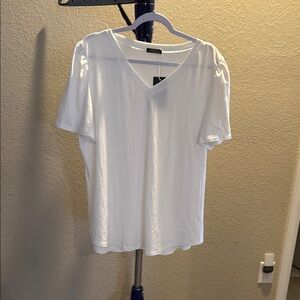 Ofeefan NWT White Relaxed Short Sleeve T-Shirt. Size XXL
